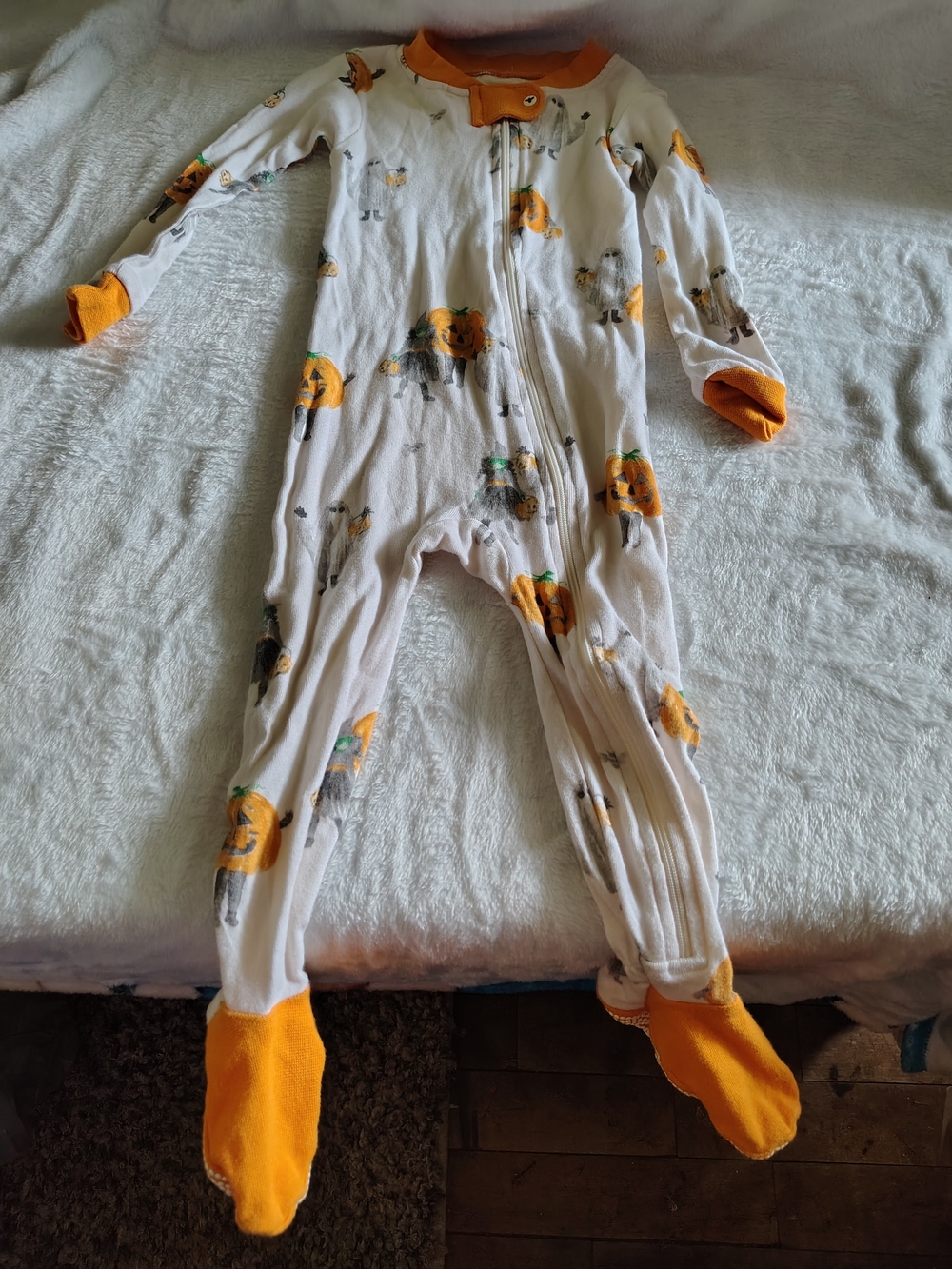 Burt's Bees Pumpkin Print Footed One-Piece Pajamas - White & Orange
